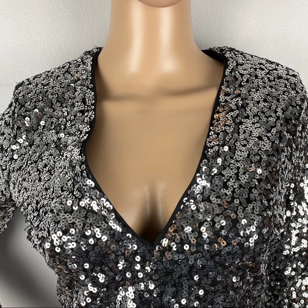 NEW BARDOT SILVER SEQUIN LONG SLEEVE BODYSUIT - Picture 4 of 11